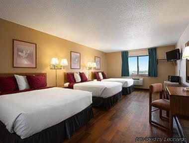 Super 8 By Wyndham Vegas